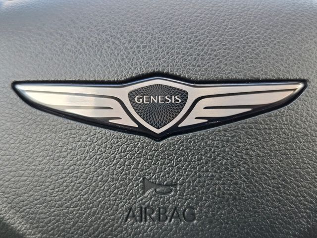 2027 Genesis GV80