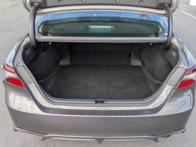 2024 Toyota Camry SE - Photo 10