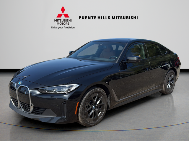 2023 BMW i4 eDrive35's photo