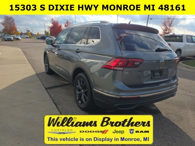 2024 Volkswagen Tiguan 2.0T SE - Pure White exterior view 10