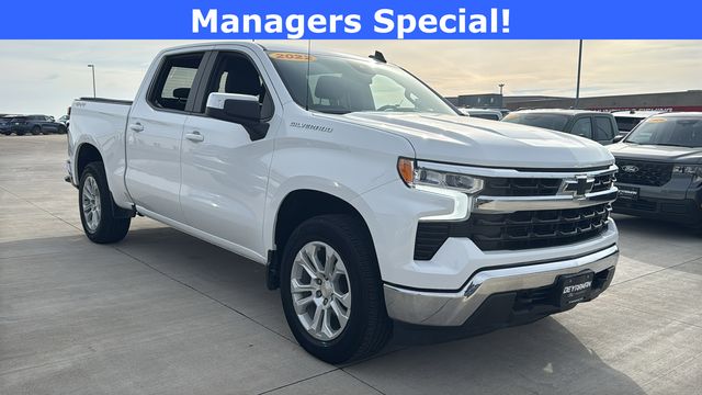 2022 Chevrolet Silverado 1500 LT Crew Cab 4WD