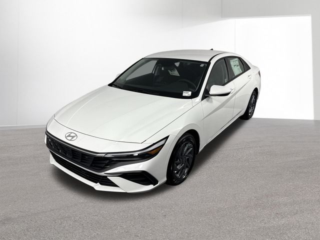 Used 2025 Hyundai Elantra Hybrid For Sale in Indianapolis, IN