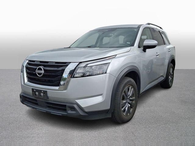 Brilliant Silver Metallic 2024 Nissan Pathfinder SUV / Crossover All-Wheel Drive 9-Speed Automatic