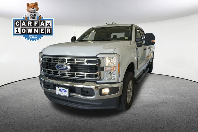  2025 Ford F-350 Super Duty XLT Crew Cab 4WD   
