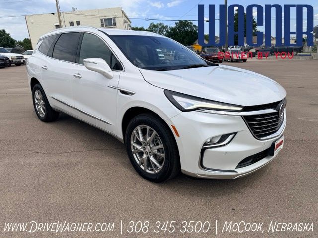 White Frost Tricoat 2022 Buick Enclave SUV / Crossover Front-Wheel Drive 9-Speed Automatic