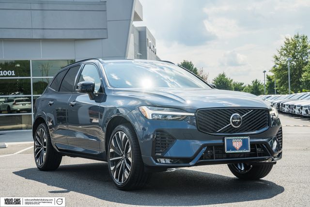 2026 Volvo XC60 B5 Ultra