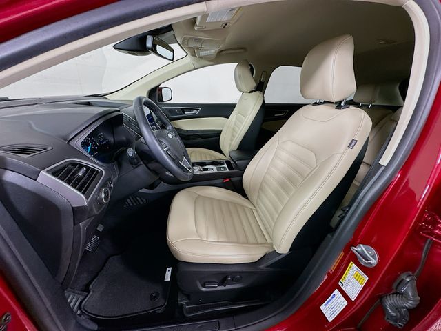 Thumbnail: 2024 Ford Edge - 20
