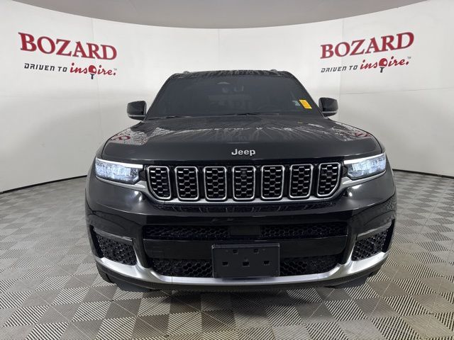 2022 Diamond Black Crystal Pearlcoat Jeep Grand Cherokee L Summit 4X4 SUV