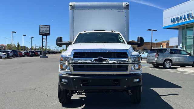 2024 Chevrolet Silverado 5500HD LT 3