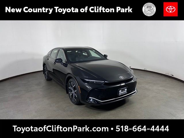 2023 Toyota Crown XLE AWD