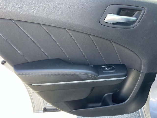 Used 2022 Silver Dodge SXT image 10