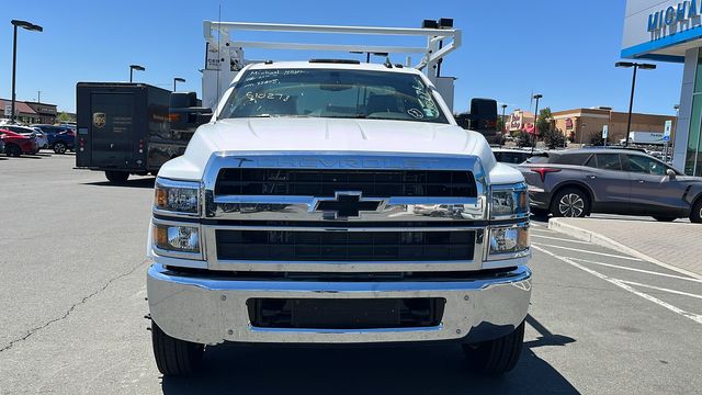 2023 Chevrolet Silverado 5500HD Work Truck 3