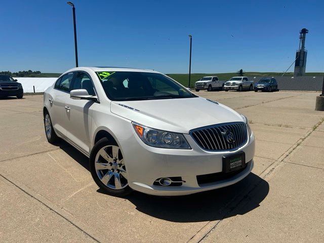 White Diamond Tricoat 2013 Buick LaCrosse Leather FWD Sedan Front-Wheel Drive 6-Speed Automatic