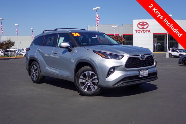 Used 2024 Toyota Highlander SUV