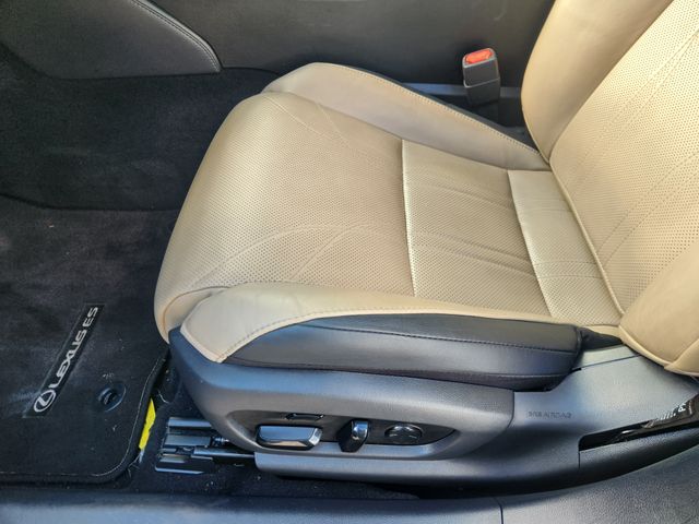 2020 Lexus ES 350 Ultra Luxury  at Parkway Family Mazda