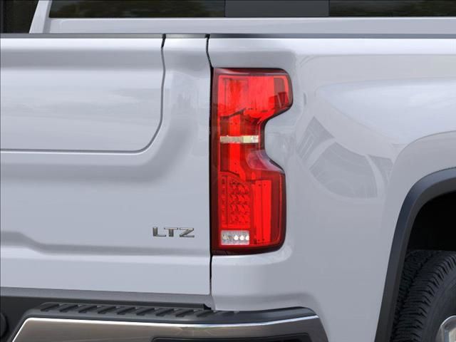 2025 Chevrolet Silverado 2500HD LTZ 11