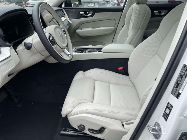 New 2026 White Volvo T8 Ultra image 14