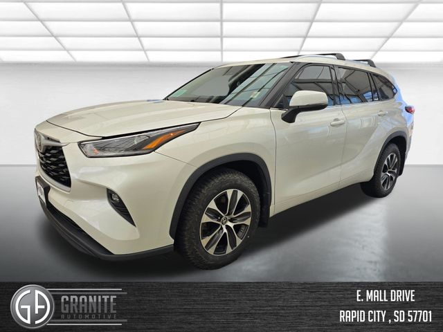 2021 Toyota Highlander XLE AWD