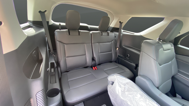 New 2026 White Metallic Ford Active image 27