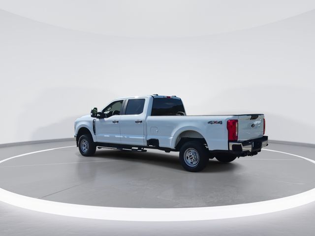 Used 2024 White Ford XL image 6