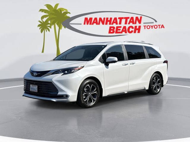 Pearl 2025 Toyota Sienna Platinum 7-Passenger AWD Minivan All-Wheel Drive Continuously Variable Transmission
