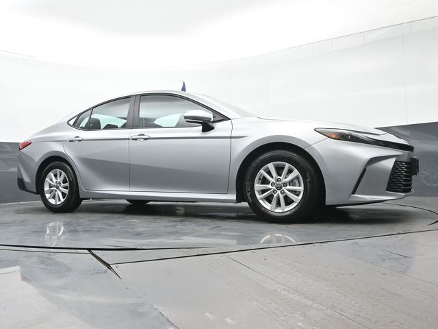 2025 Toyota Camry LE 36