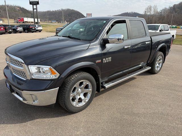 2017 RAM 1500 Laramie Crew Cab 4WD