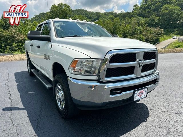 2018 RAM 2500 Blanco (Bright White Clearcoat) Camioneta Todo terreno 6 velocidades Automática