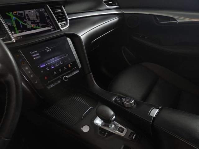 2020 Infiniti QX50 Essential photo 24