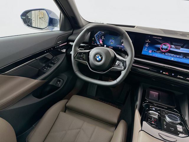 2025 BMW 5 Series 530i xDrive 24