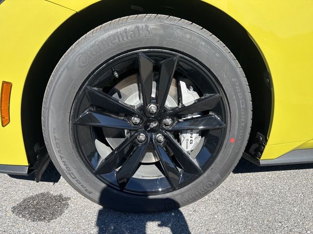 New 2025 Yellow Ford GT image 13