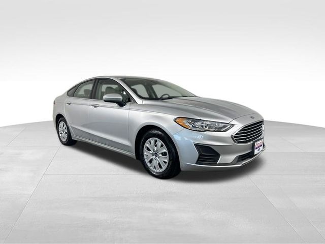 2019 Ford Fusion S 2