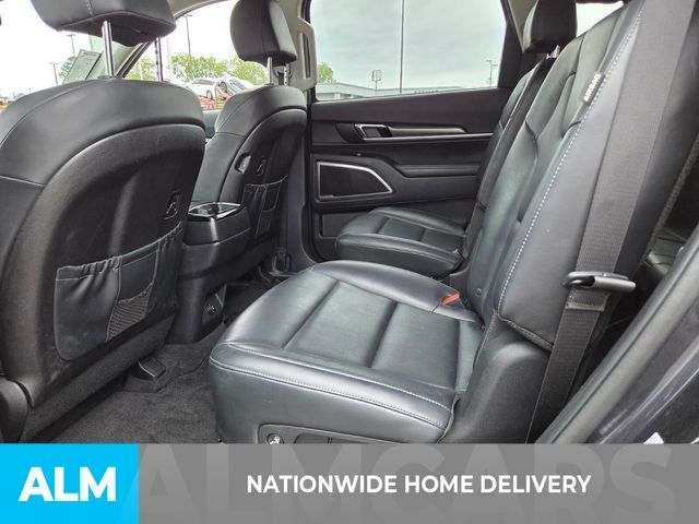 Used 2025 Gray Kia S image 4