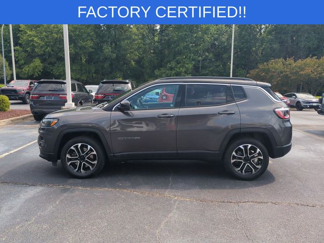 Used 2024  Jeep Limited image 2