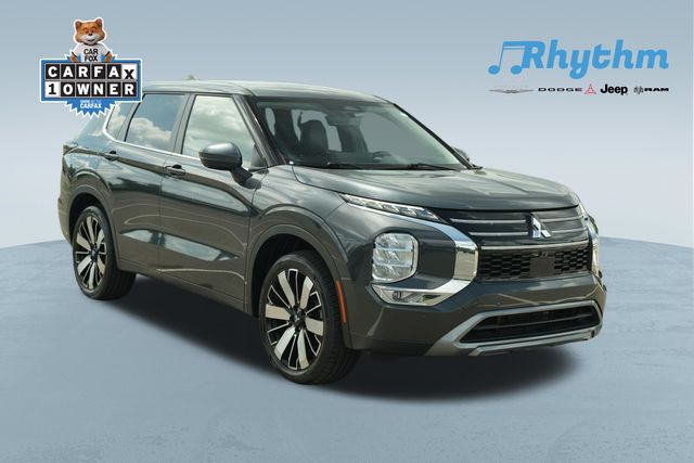 2025 Mitsubishi Outlander SE FWD