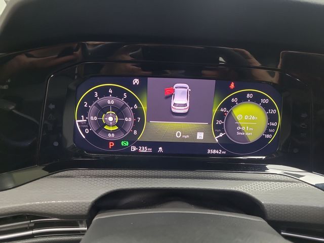2022 – Volkswagen – Golf GTI