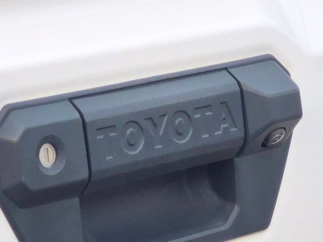 2024 Toyota Tacoma #10