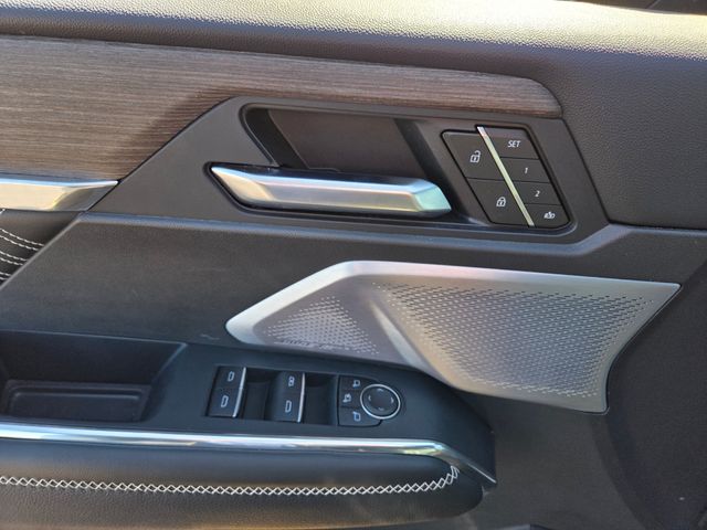 2025 GMC Acadia AWD Denali