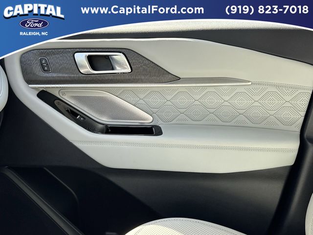 Used 2025 Gray Ford Platinum image 29