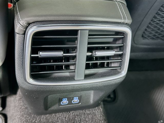 Thumbnail: 2025 Genesis G70 - 26