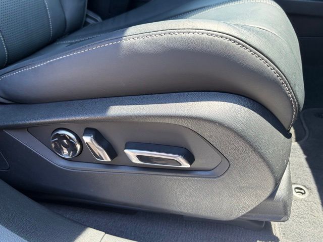 used 2025 Acura RDX car, priced at $42,999