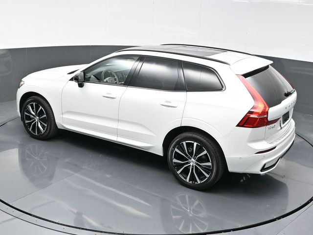 2025 Volvo XC60  photo