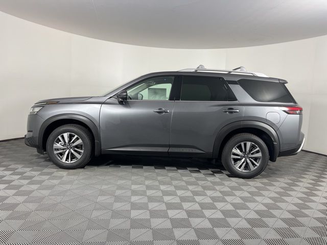 2024 Nissan Pathfinder SL 7