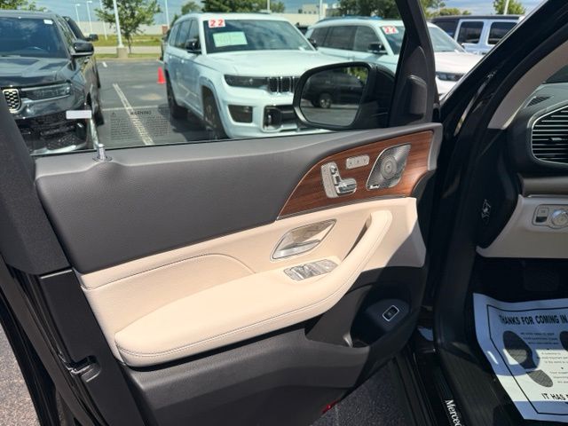 New 2026 Black Mercedes-Benz GLE 350 image 16