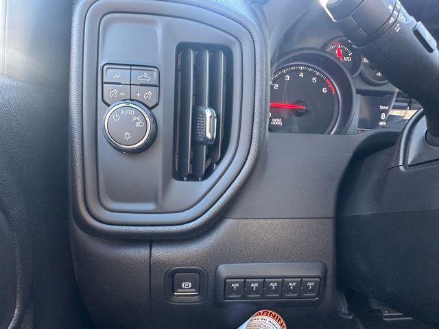 2025 Chevrolet Silverado 2500HD Work Truck photo