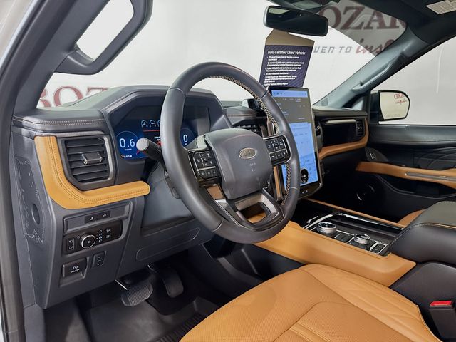 2024 Star White Metallic Tri-Coat Ford Expedition Max Platinum 4X4 SUV
