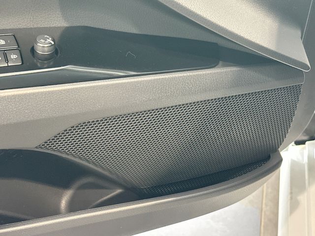 2025 Toyota Camry LE - Photo 19