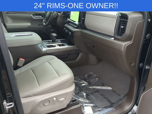 Used 2022 Black Chevrolet LTZ image 43