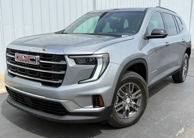 used 2025 GMC Acadia car, priced at $35,182