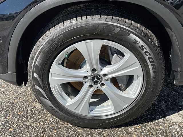 2018 Mercedes-Benz GLC GLC300 - Photo 13